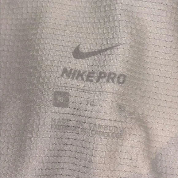 Nike White and Gray Long Sleeve Tee - Picture 3 of 3